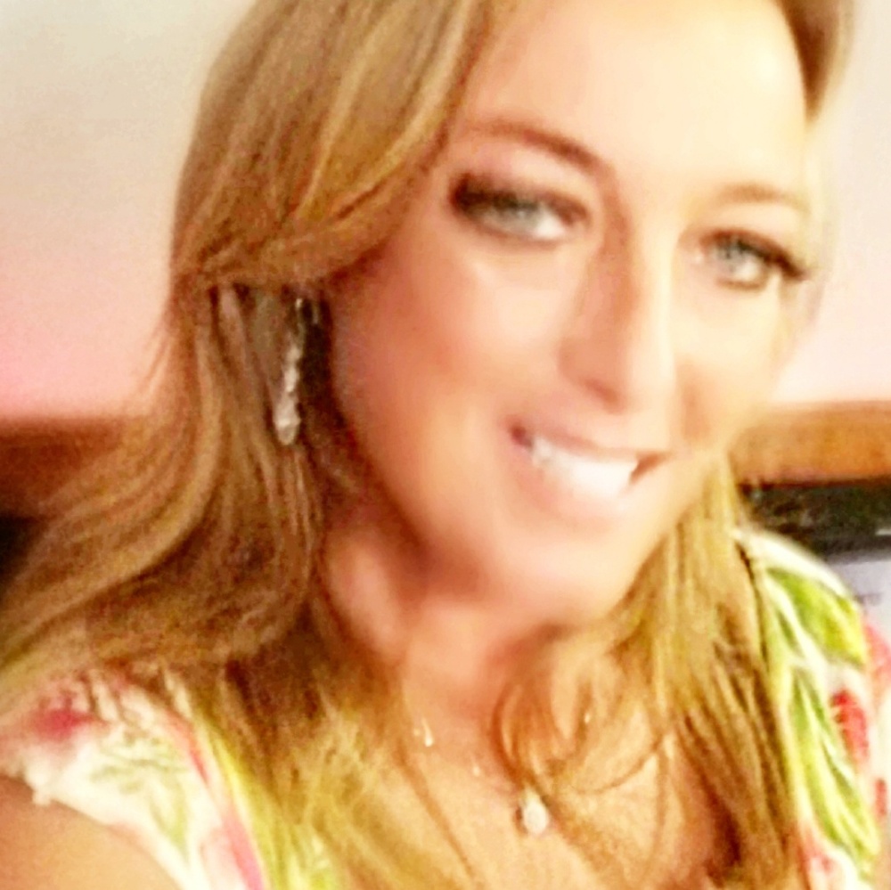 Meet your Posher, Michele